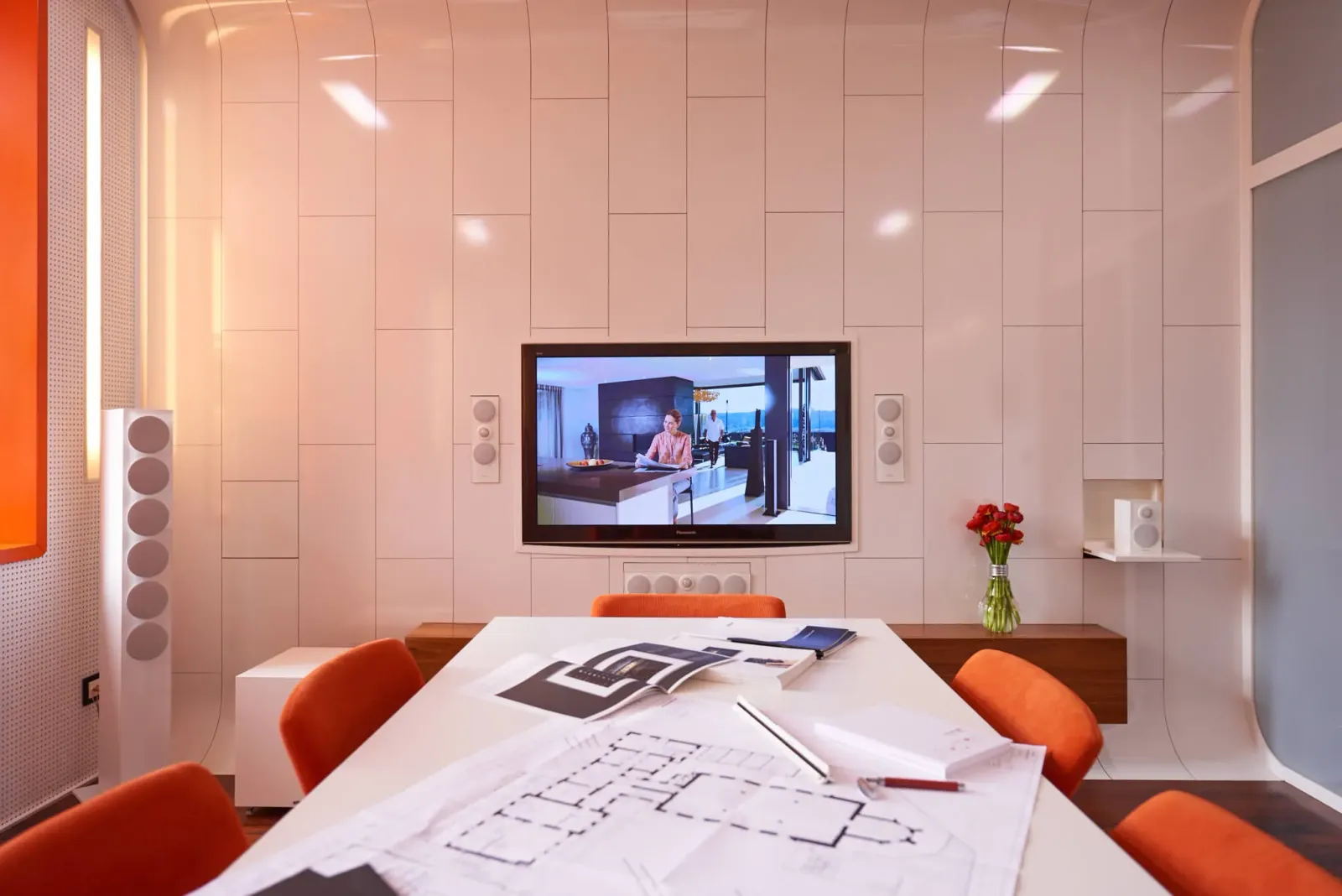 Unser Showroom für Smart Home, IT und Multimedia in Düsseldorf, Foto: Morris Willner