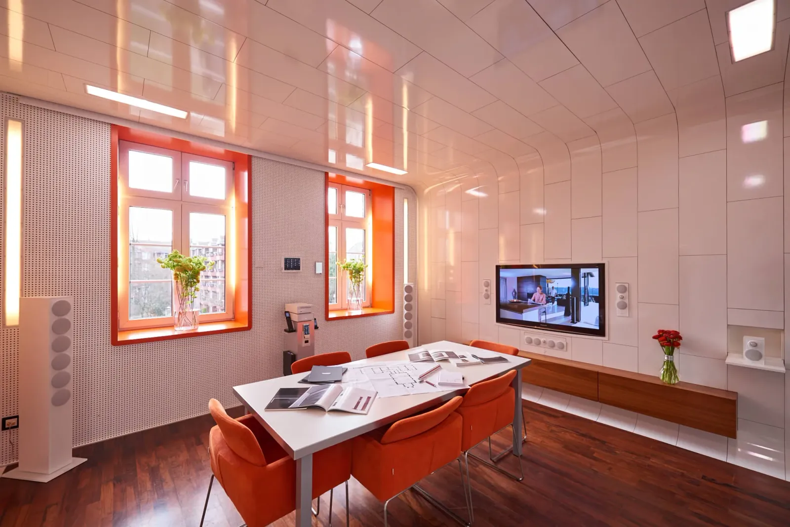 Unser Showroom für Smart Home, IT und Multimedia in Düsseldorf, Foto: Morris Willner